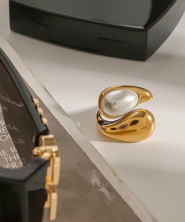 Anel Dourado em Aço Inoxidável com Pedra Natural