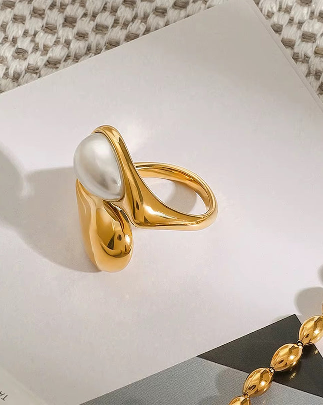 Anel Dourado em Aço Inoxidável com Pedra Natural
